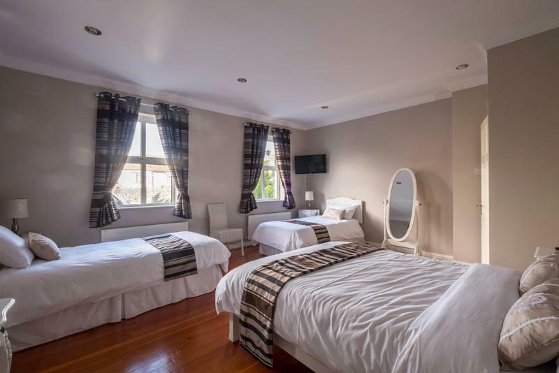 Mulberry Lodge Guest House Балихонъс Екстериор снимка