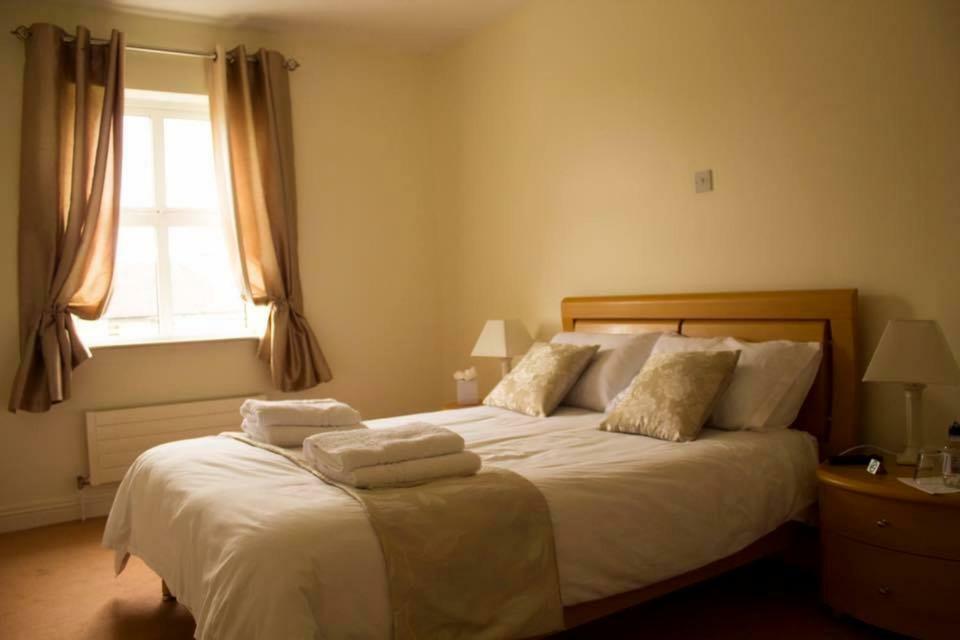 Mulberry Lodge Guest House Балихонъс Екстериор снимка