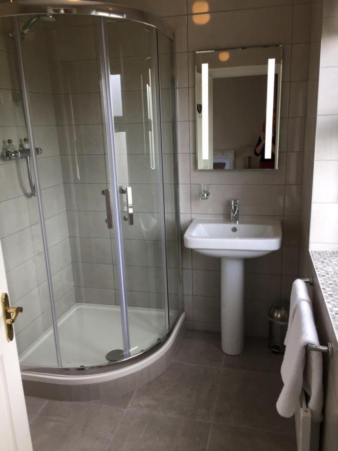 Mulberry Lodge Guest House Балихонъс Екстериор снимка