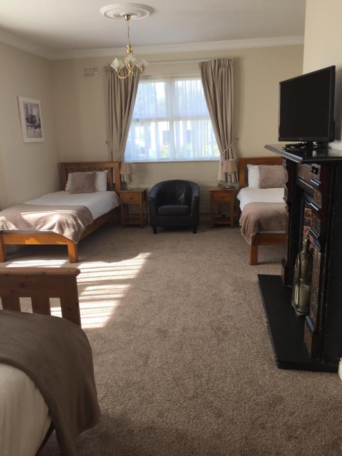 Mulberry Lodge Guest House Балихонъс Екстериор снимка